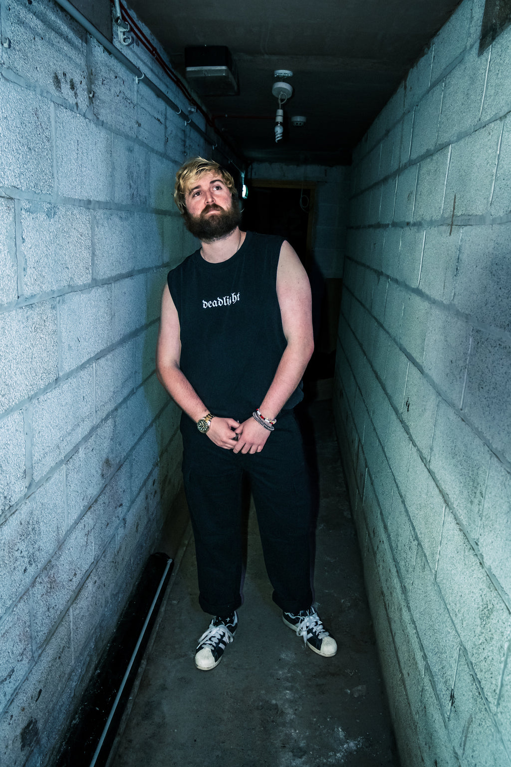 DEADLIGHT LOGO FRAYED TANK - BLACK