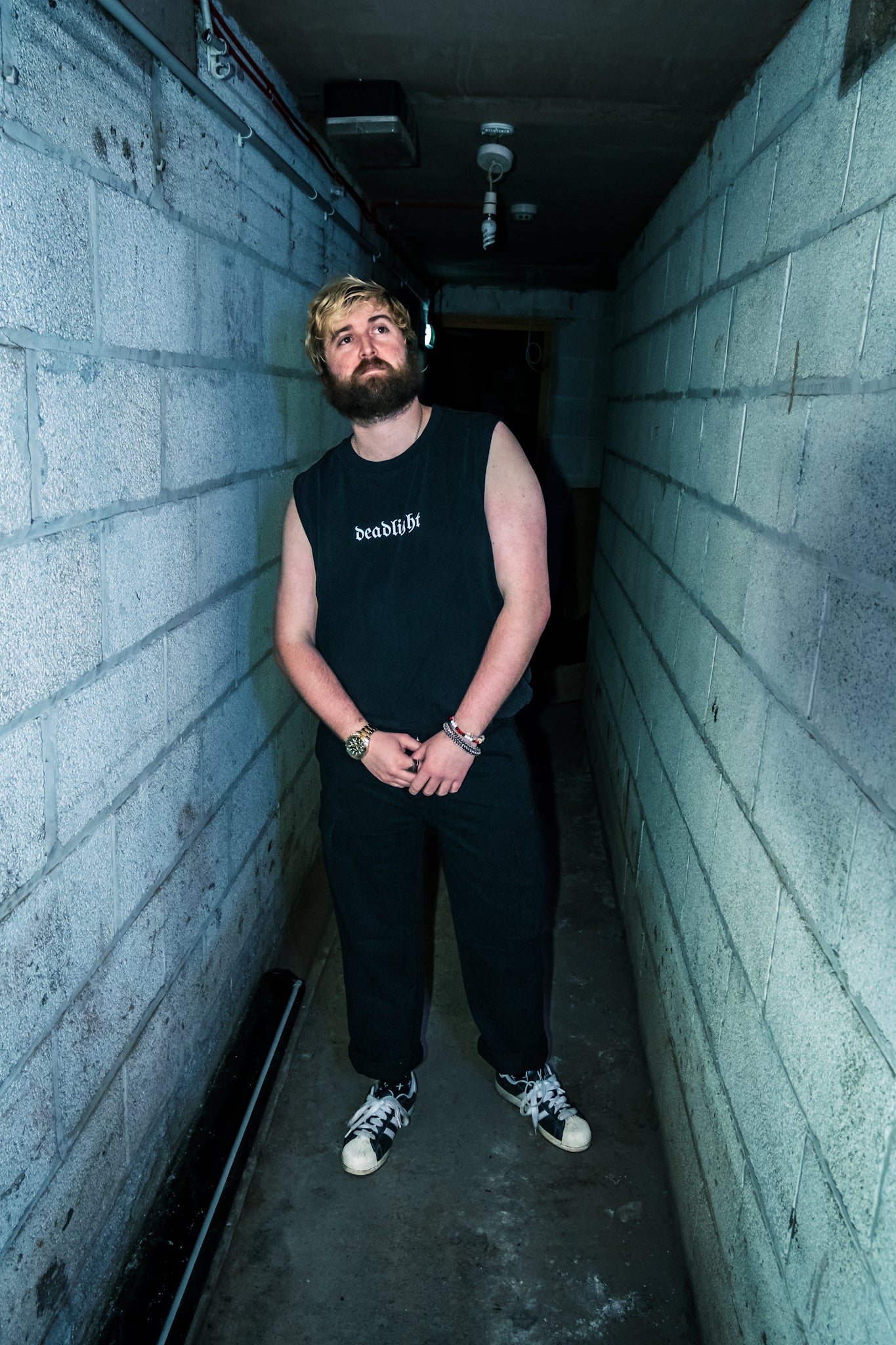 DEADLIGHT LOGO FRAYED TANK - BLACK