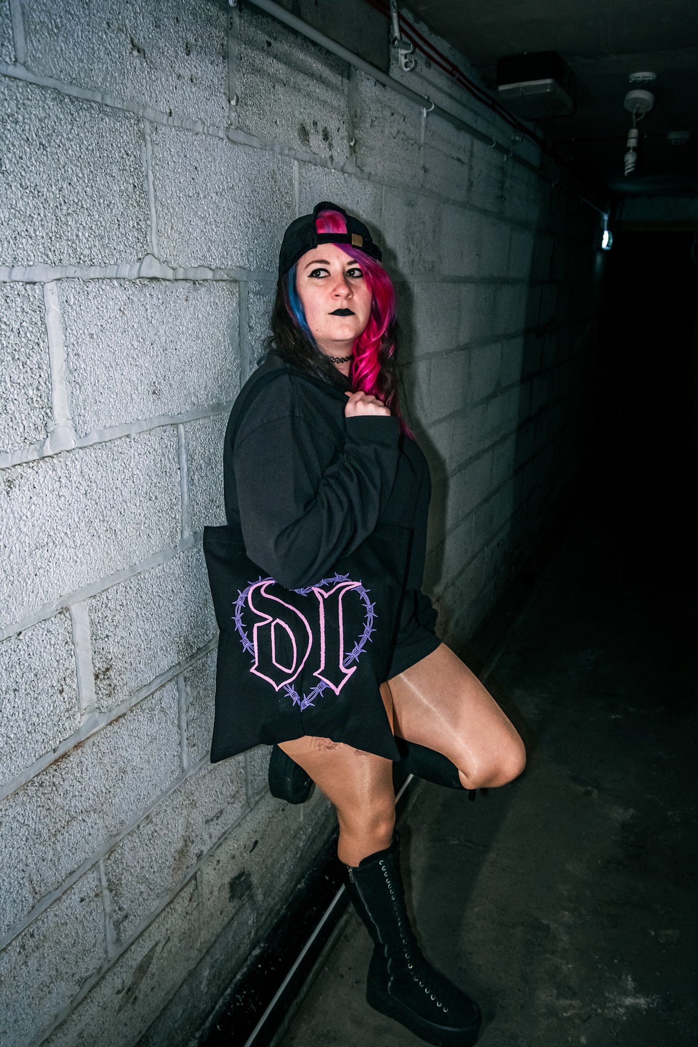 DL HEART LOGO TOTE - BLACK