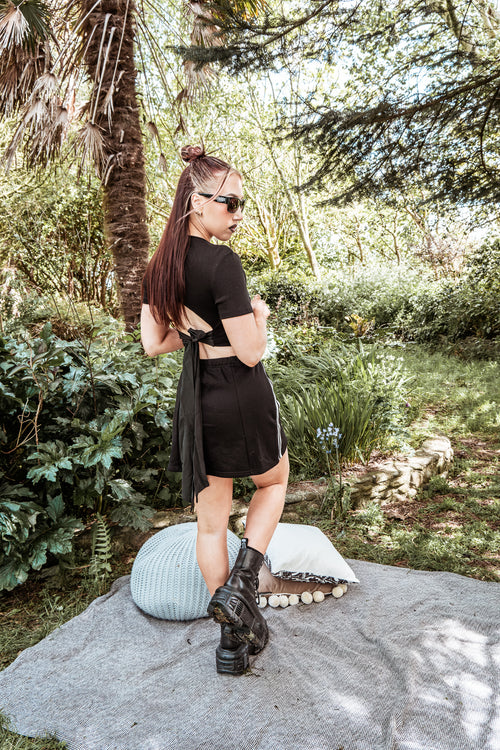ALTERED LOGO SIDE SLIT SKIRT - BLACK