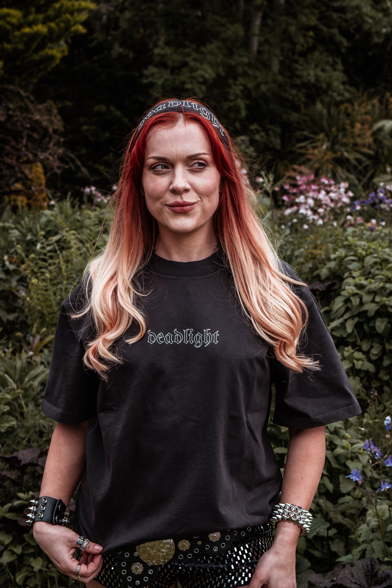 DEADLIGHT HOLLOW LOGO TEE - BLACK