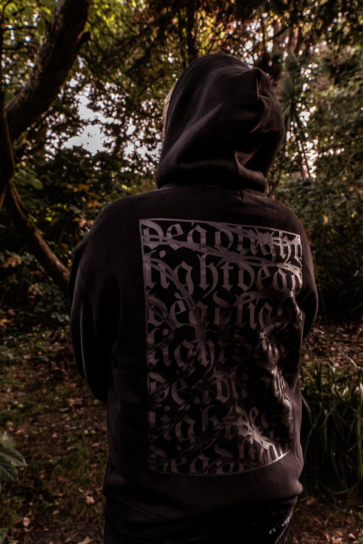 DARKER STILL BARBED WIRE HOODIE - BLACK